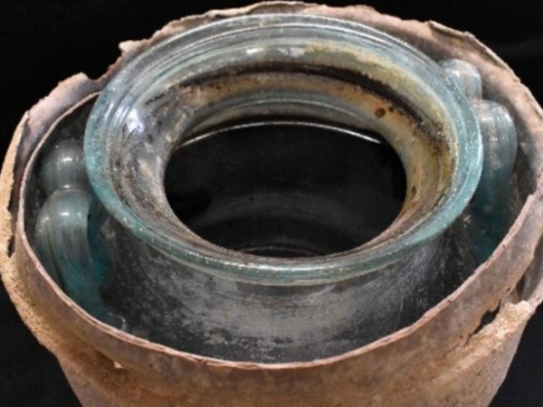 Drevno tečno vino staro 2.000 godina otkriveno u rimskom mauzoleju